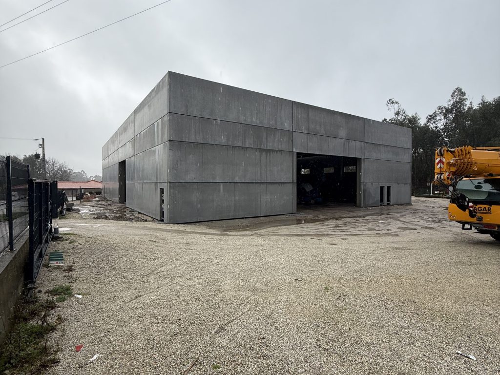 Lavandaria Pompom Branco design sem nome 1
